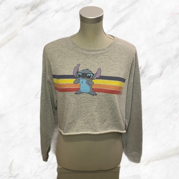 Tops - 4/$30 🌷 Adorable Stitch Crop Top Sweater